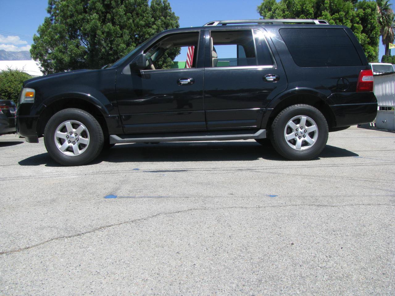 Used 2010 Ford Expedition XLT