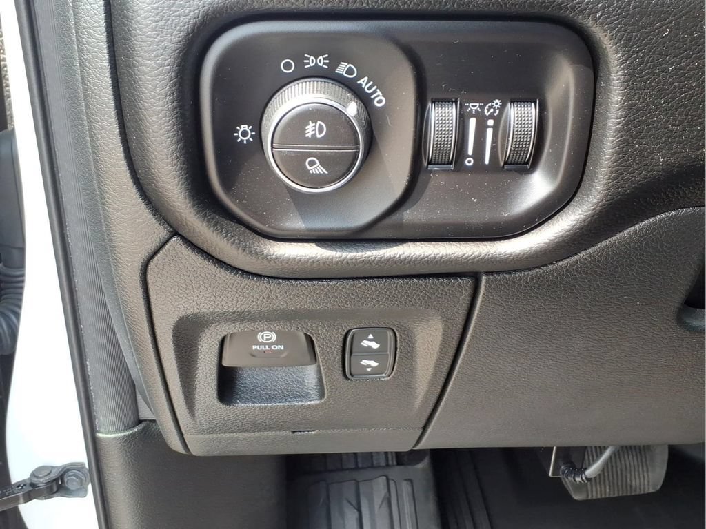 Used 2026 RAM 1500 Laramie w/ Sport Appearance Package AWD/4WD image 23