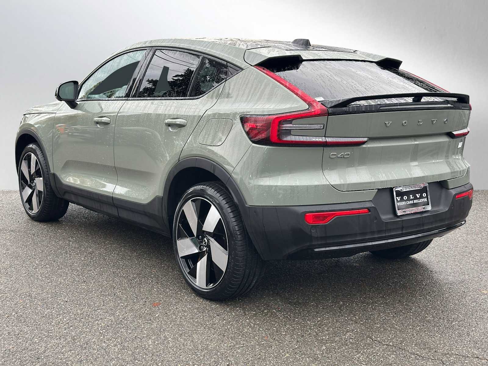 Certified 2023 Volvo C40 P8 Recharge Ultimate image 5