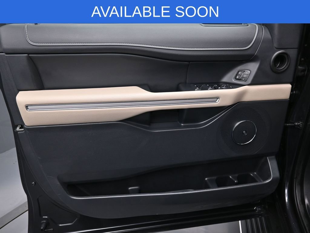 Used 2024 Ford Expedition Max Limited image 11