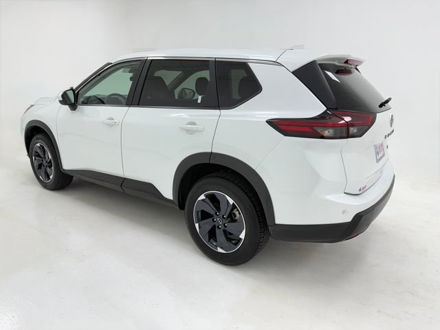 Used 2024 Nissan Rogue SV FWD image 37
