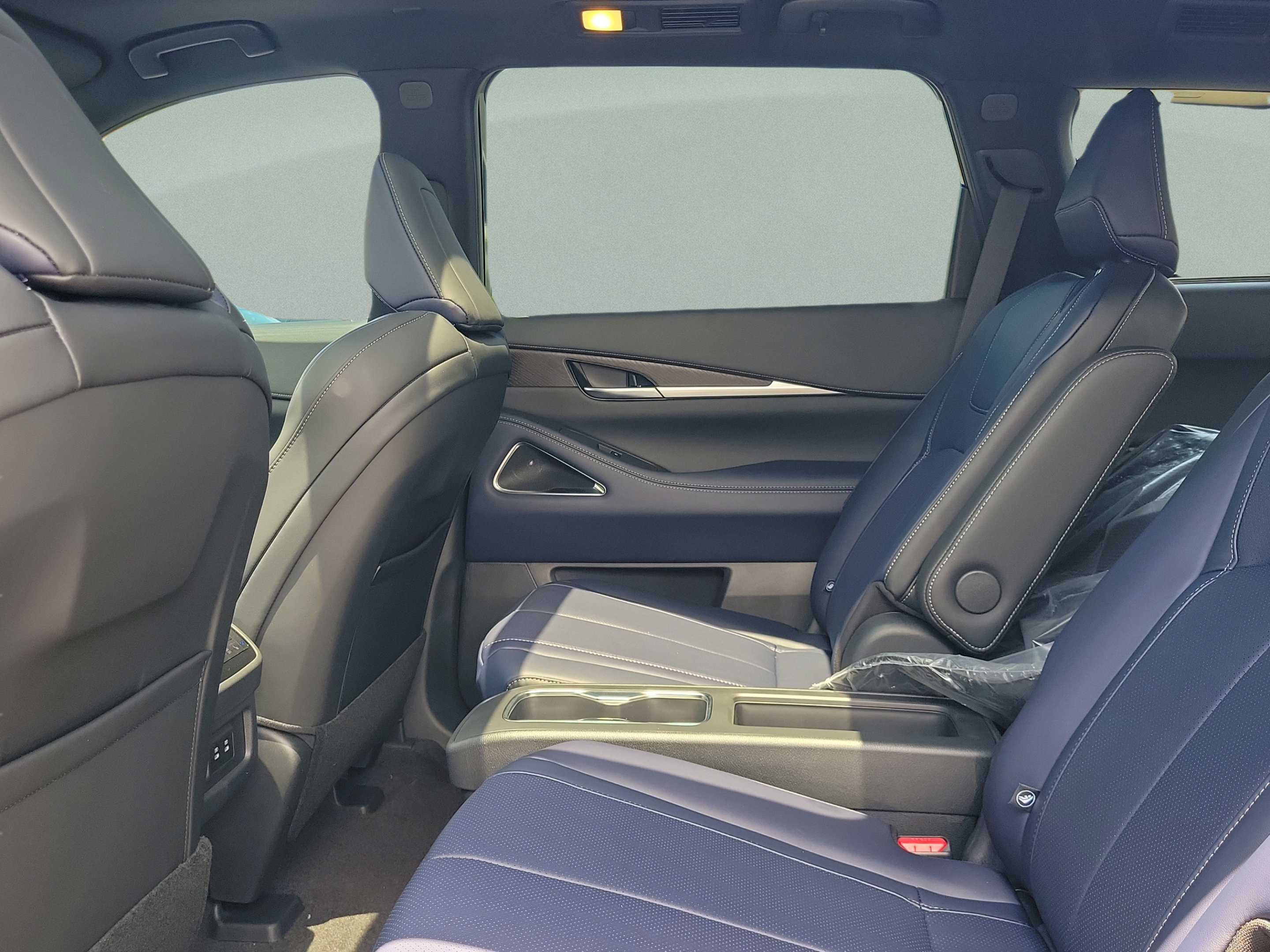 New 2026 INFINITI QX60 Sport w/ Dark Cargo Package AWD/4WD image 22