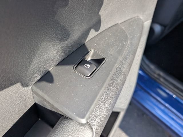 Used 2024 Kia Forte LXS w/ LXS Technology Package image 11