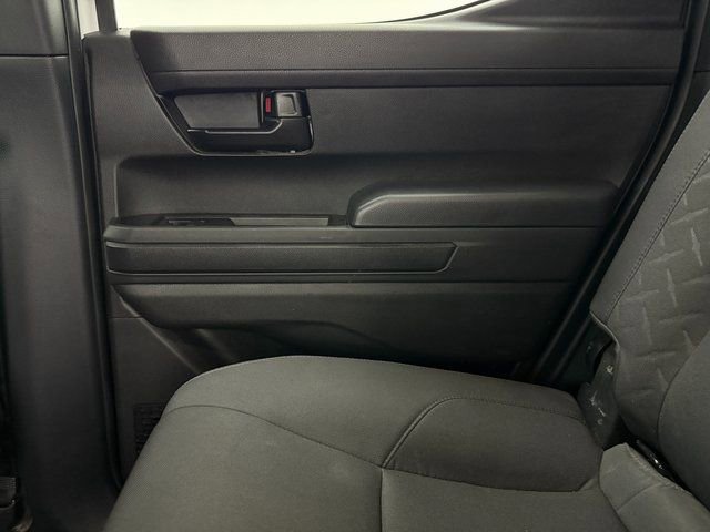 Used 2024 Toyota Tacoma SR5 AWD/4WD image 33