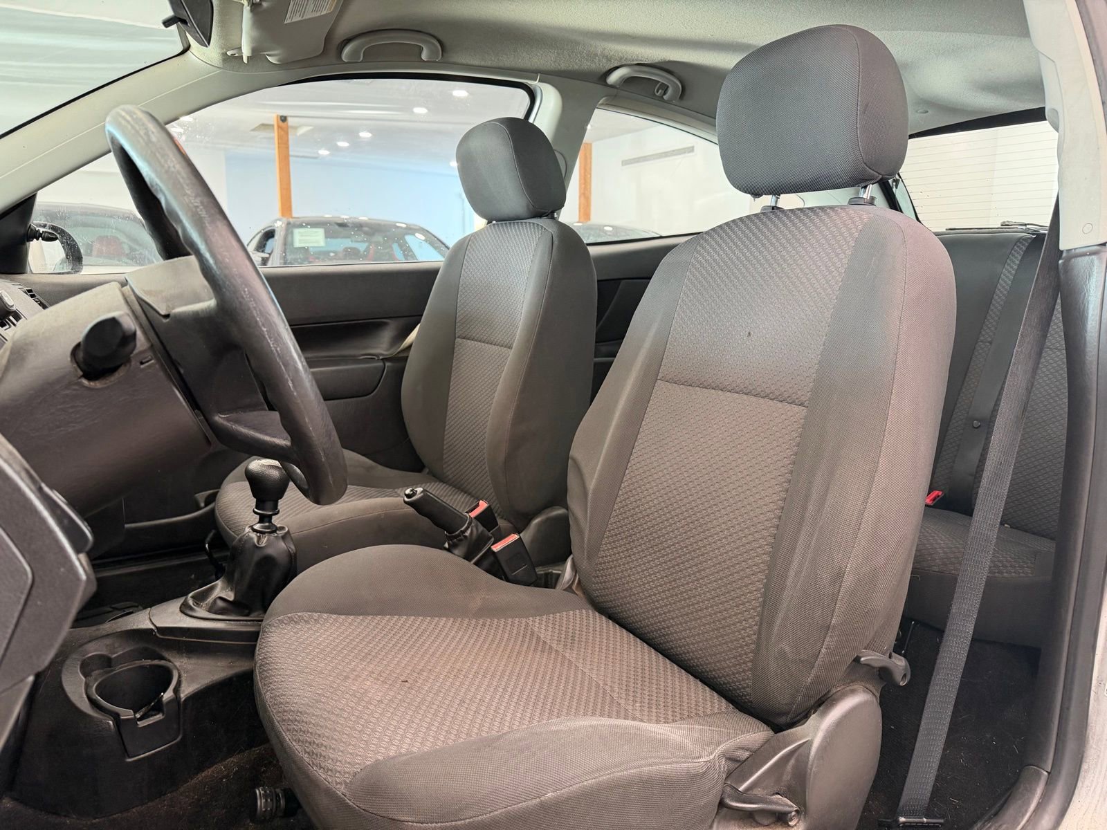 Used 2005 Ford Focus ZX3 Hatchback image 7