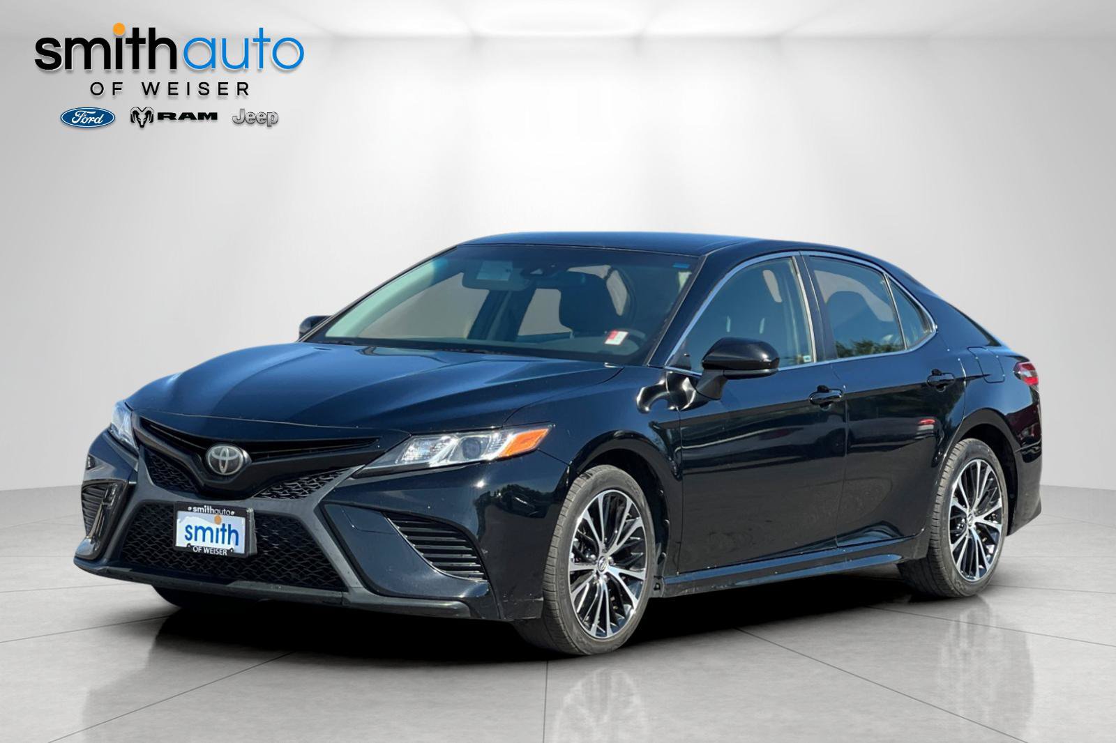 Used 2018 Toyota Camry SE FWD image 9