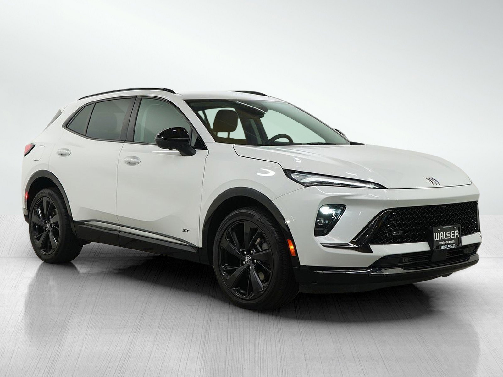 Used 2024 Buick Envision Sport Touring image 7