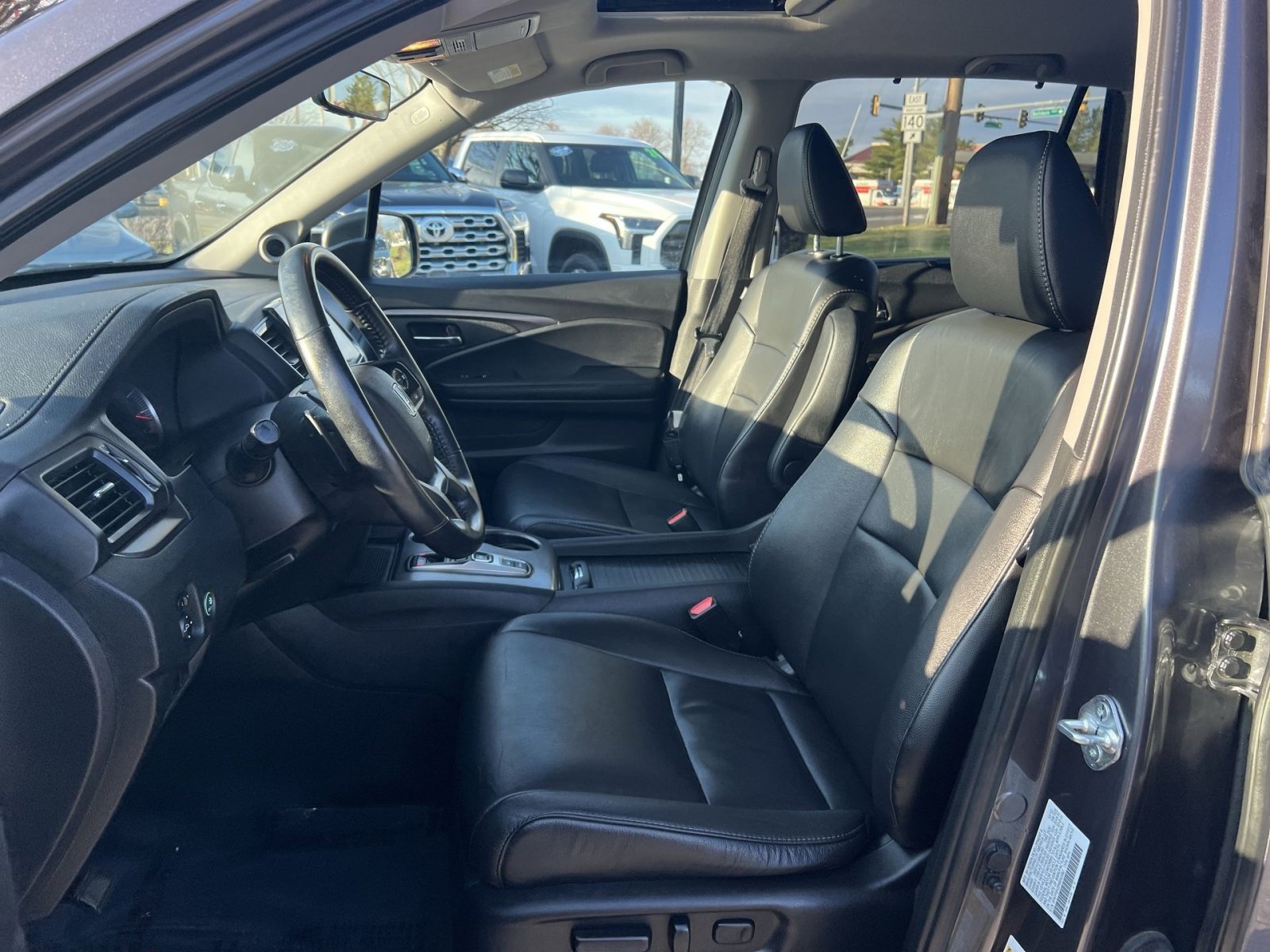 Used 2022 Honda Pilot Special Edition image 13