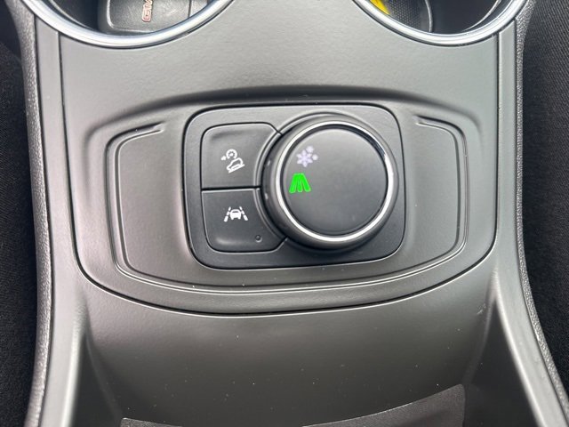 Used 2022 GMC Terrain SLE image 14