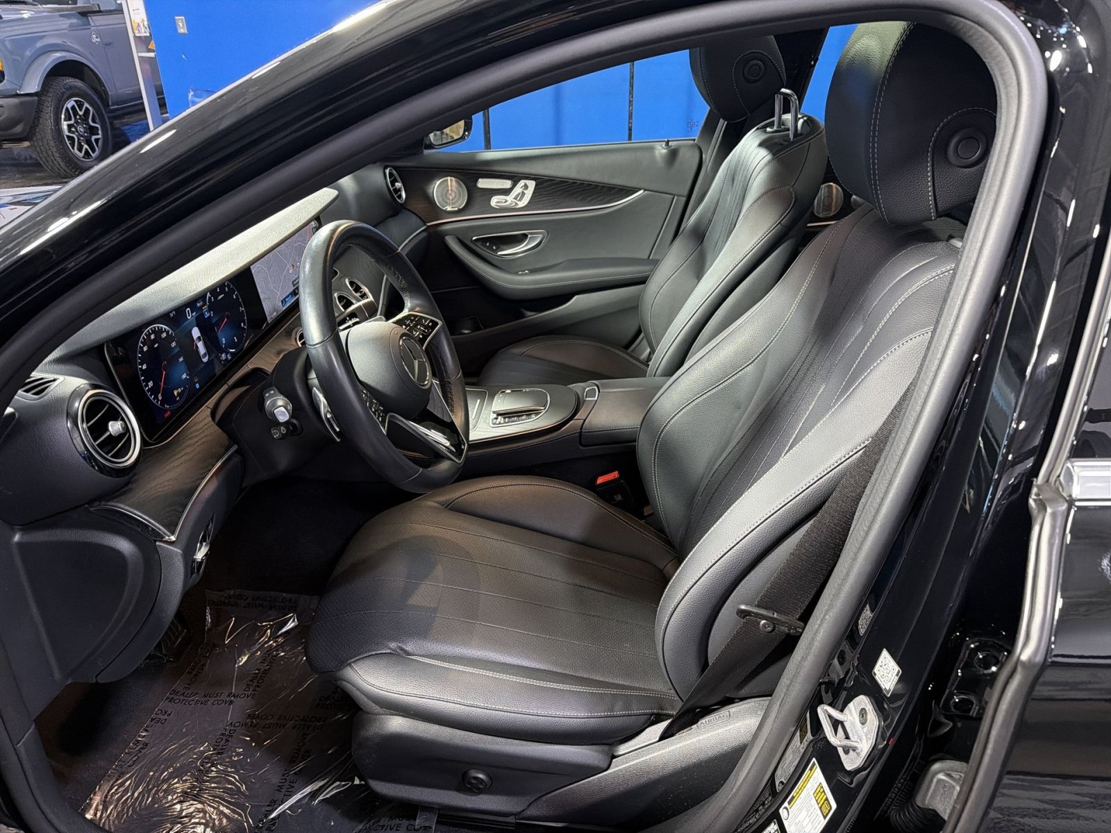 Used 2023 Mercedes-Benz E 350 4MATIC Sedan w/ Premium Package image 25