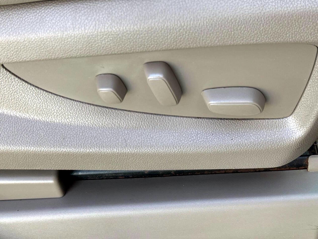 Used 2018 Chevrolet Tahoe LT image 9