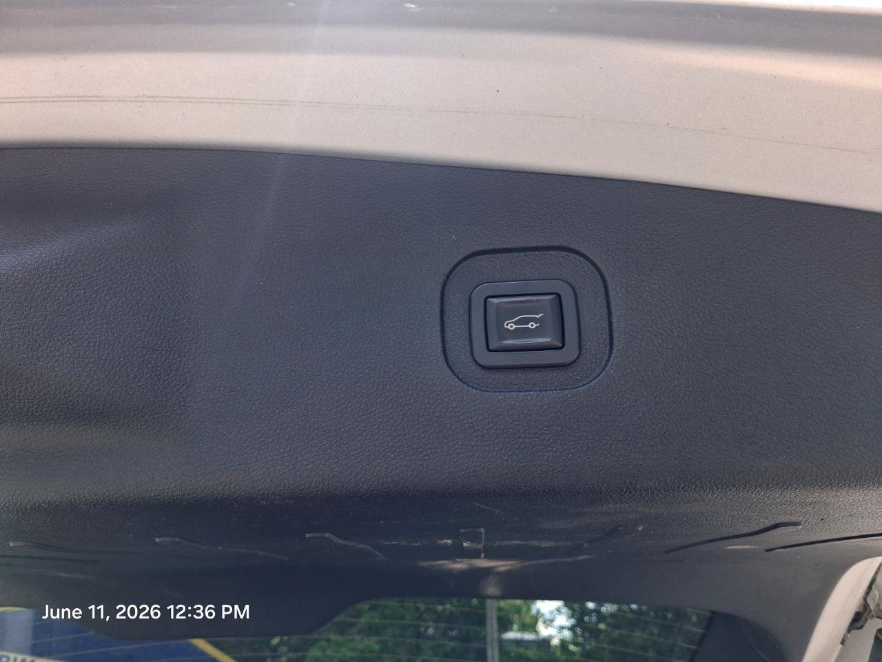 Used 2017 Chevrolet Equinox LT w/ Convenience Package AWD/4WD image 16