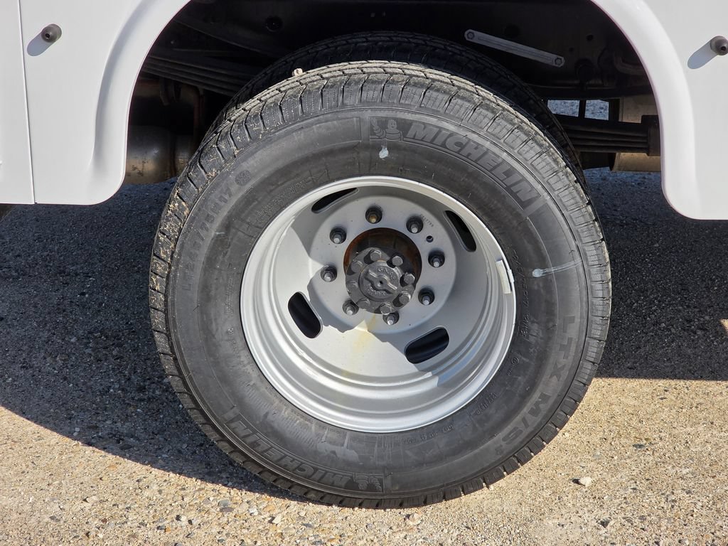 New 2026 Ford F350 XL w/ XL Chrome Package AWD/4WD image 20