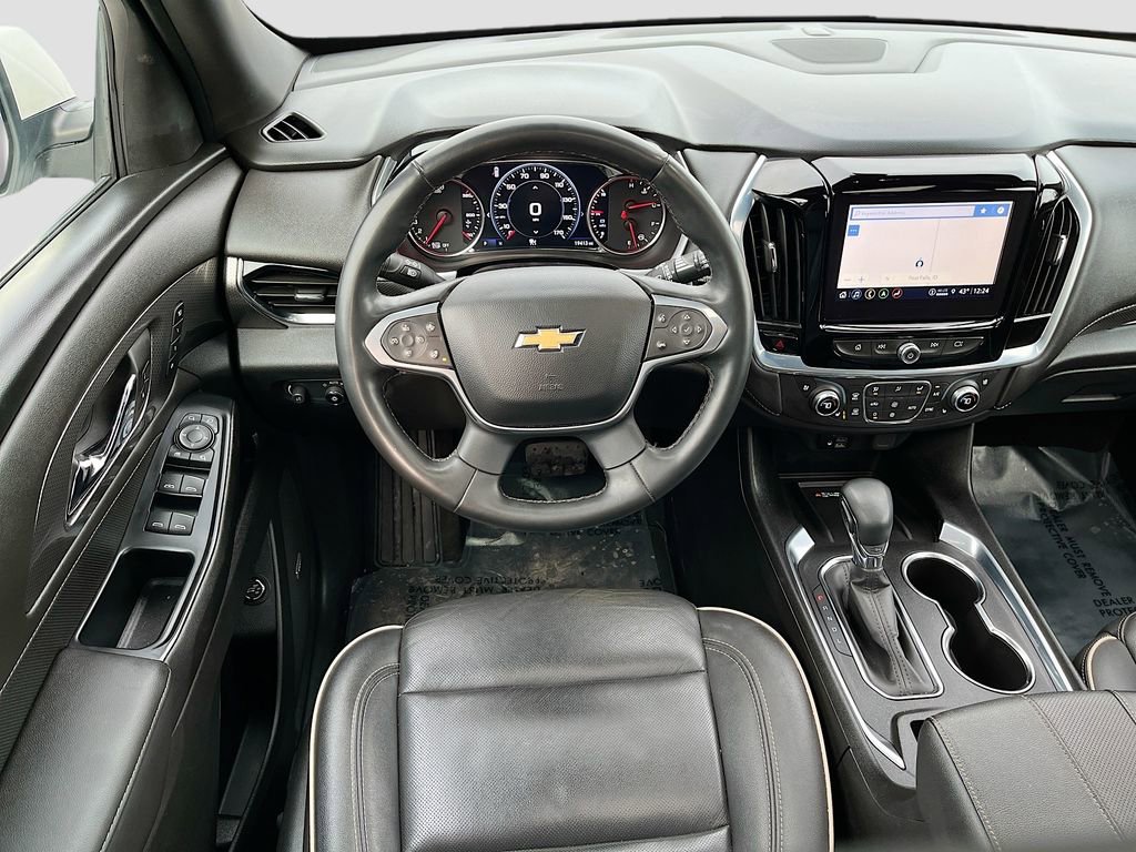 Used 2023 Chevrolet Traverse Premier image 23