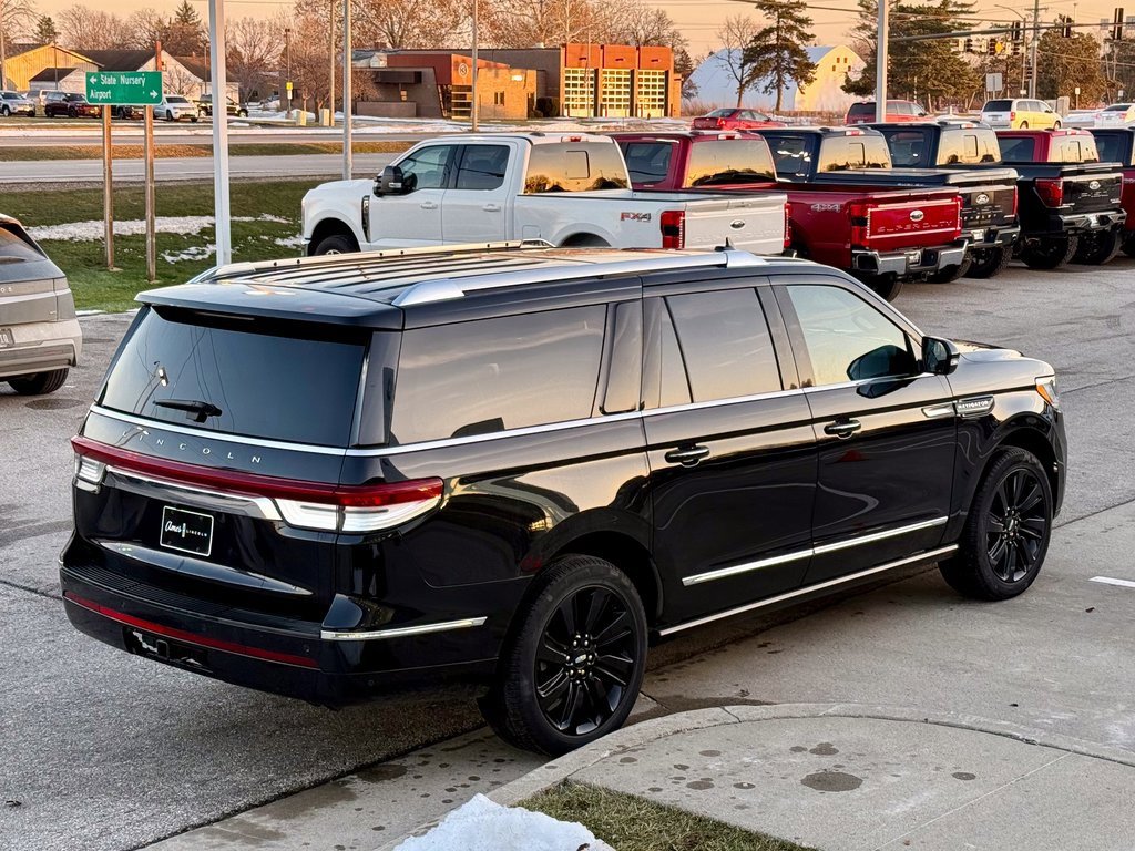 Used 2022 Lincoln Navigator L Reserve image 5