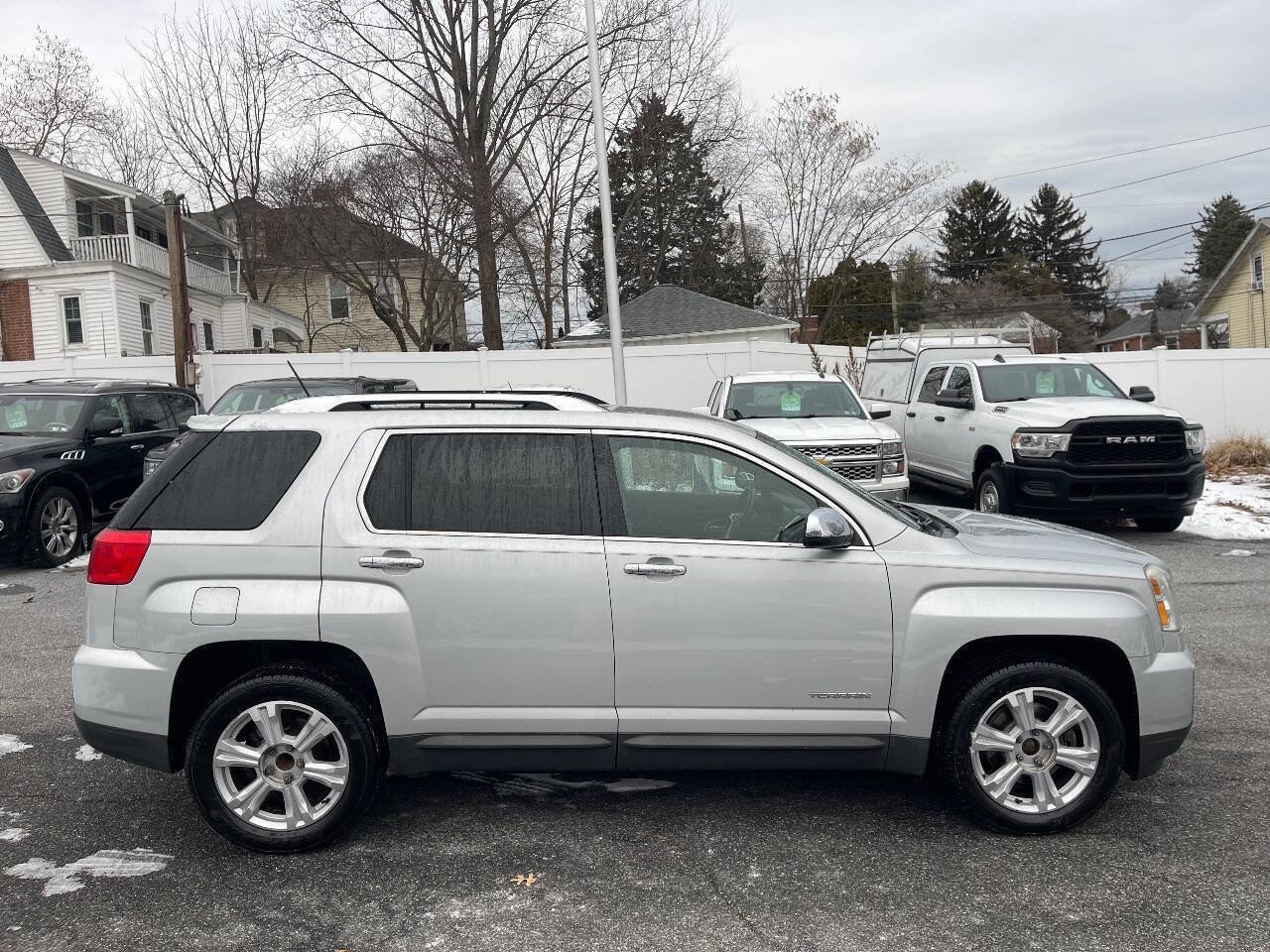 Used 2017 GMC Terrain SLT w/ Driver Alert Package I image 7