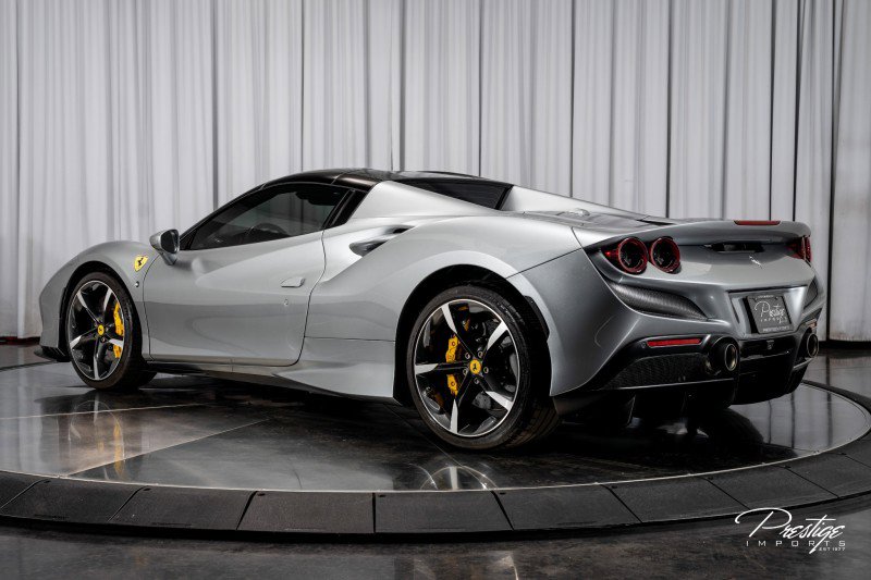 Used 2022 Ferrari F8 Tributo image 14