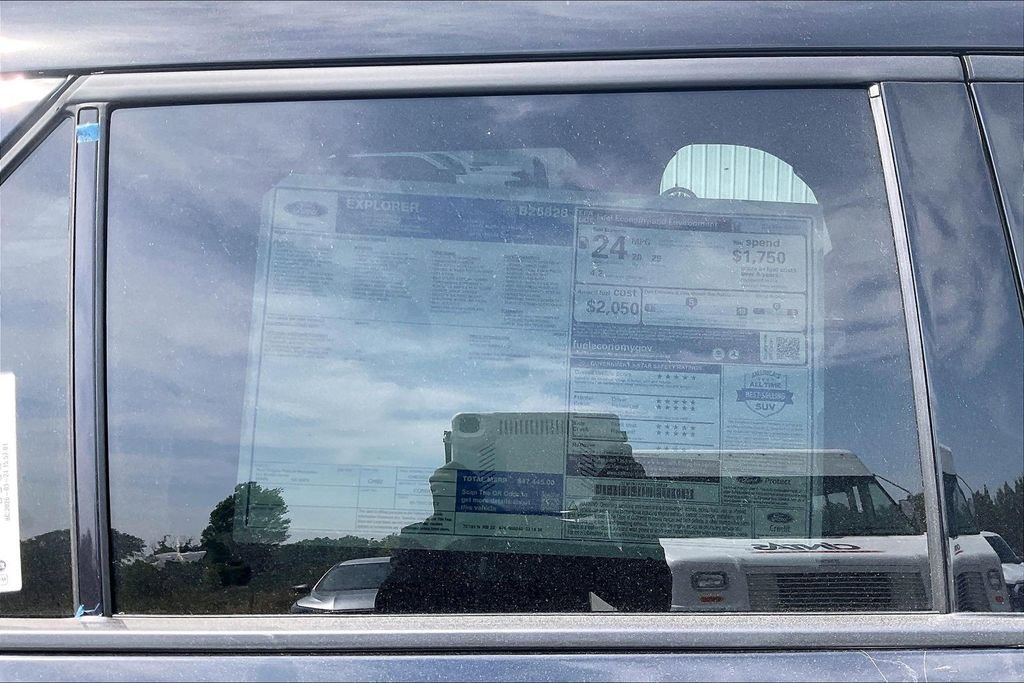 New 2026 Ford Explorer ST-Line RWD image 14