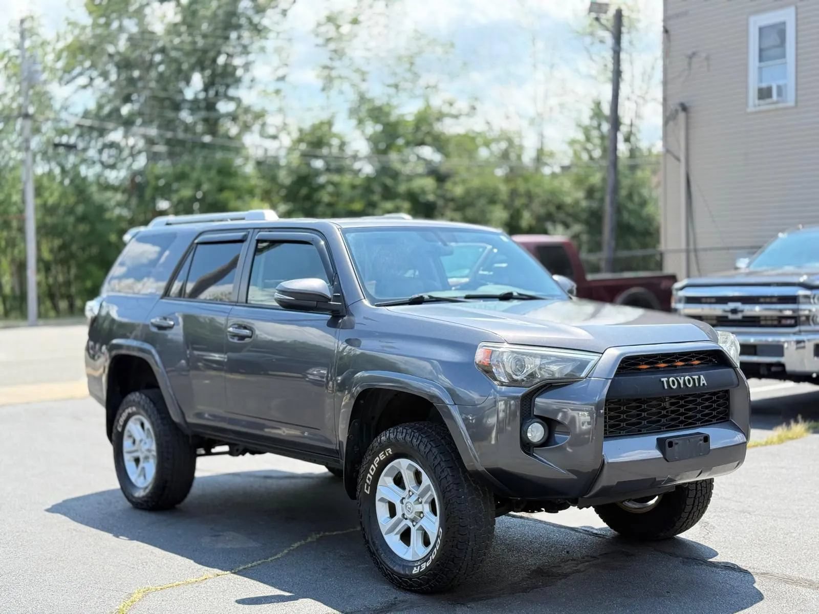 Used 2017 Toyota 4Runner SR5 Premium AWD/4WD image 5