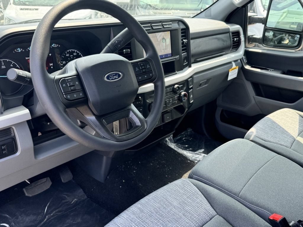 New 2024 Ford F550 4x4 Regular Cab Super Duty w/ XLT Value Package image 25