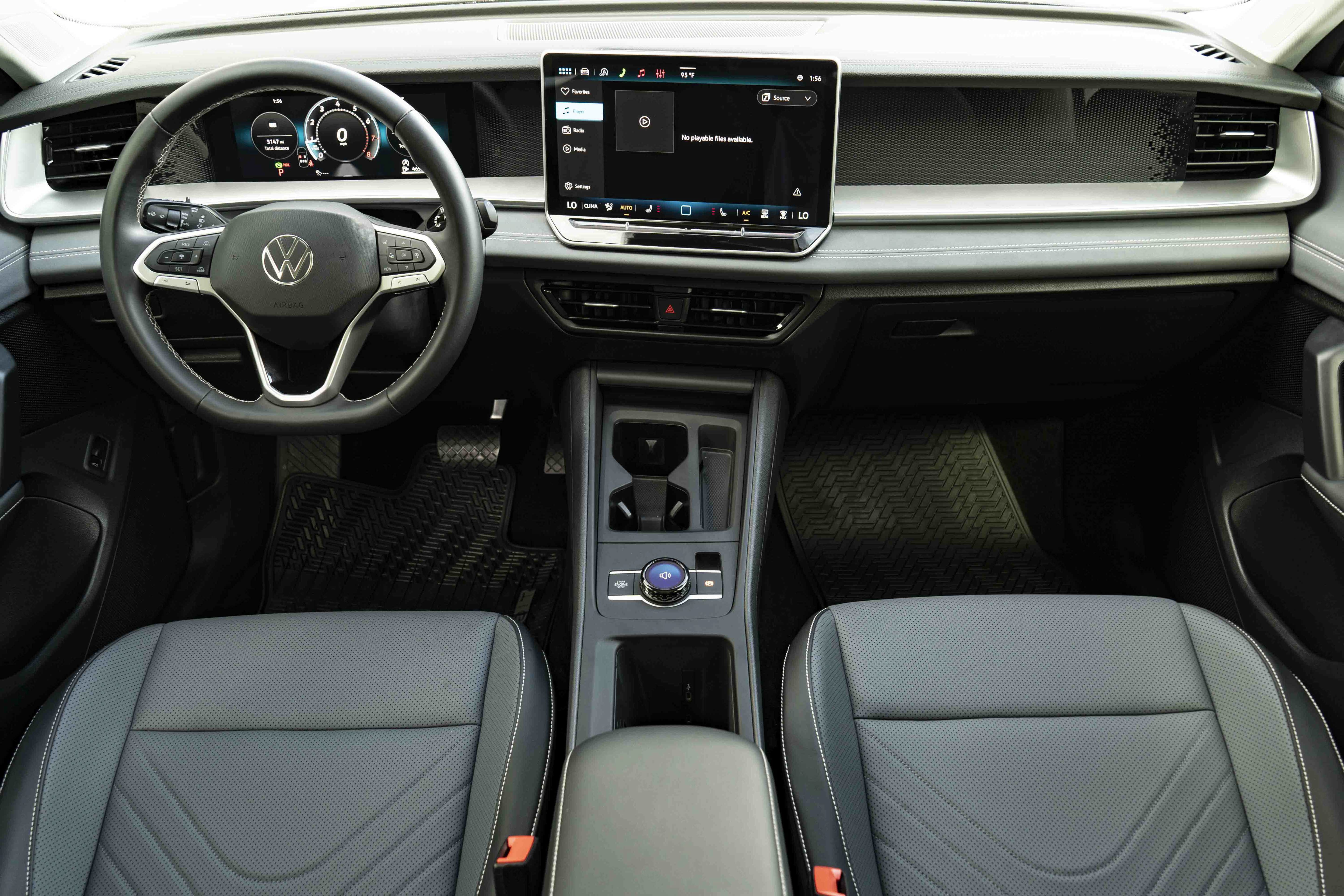 Certified 2026 Volkswagen Tiguan SE FWD image 25