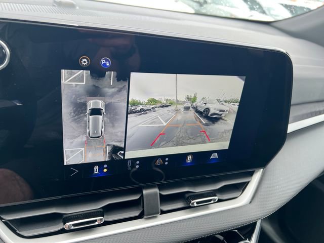 Certified 2025 Chevrolet Equinox LT w/ Safety and Technology Package AWD/4WD image 34