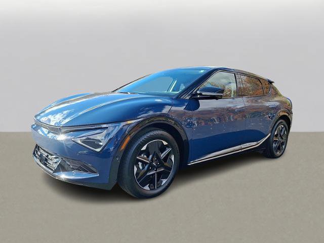 New 2025 Kia EV6 Wind image 2