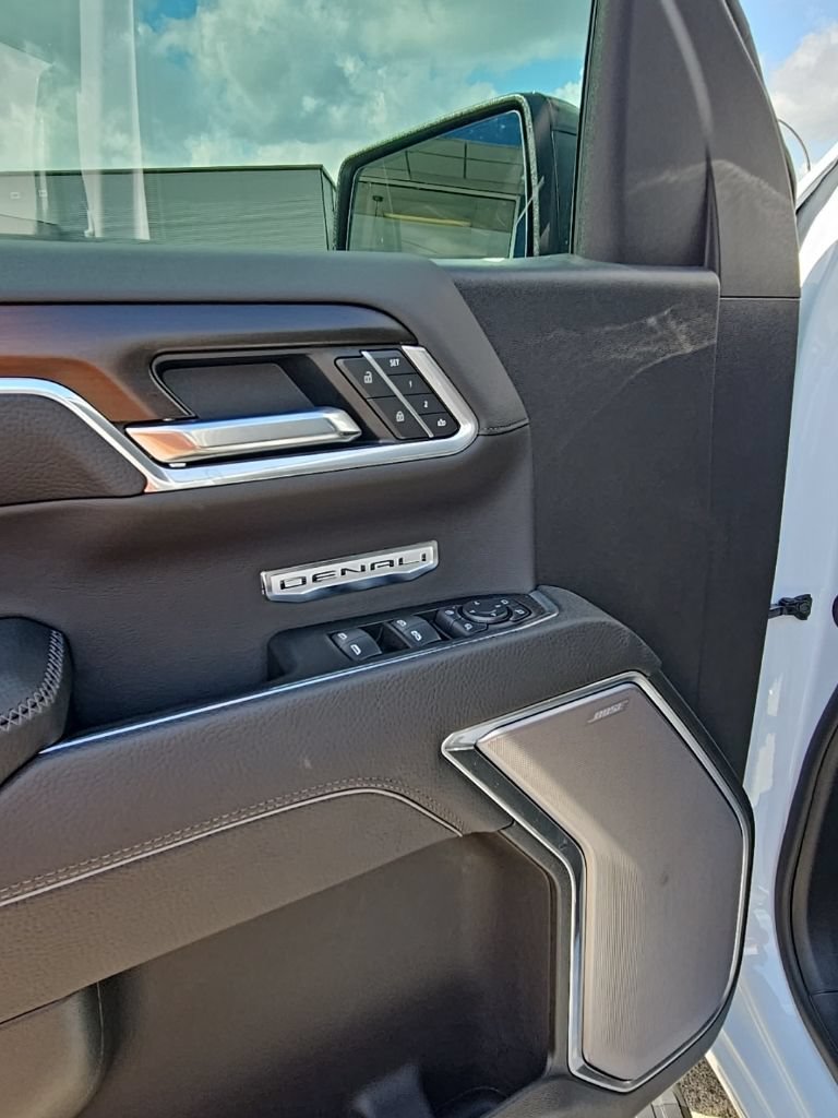 Used 2026 GMC Sierra 1500 Denali AWD/4WD image 13