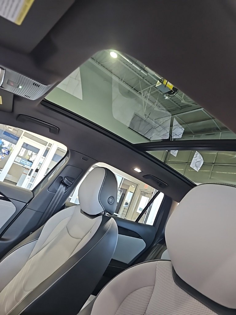 New 2026 Volkswagen Tiguan SE R-Line image 29