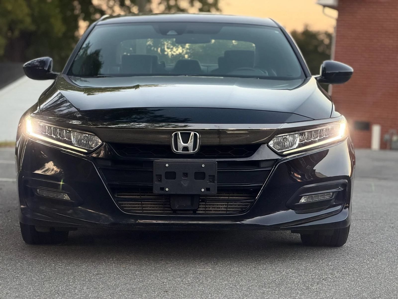Used 2019 Honda Accord Sport image 8