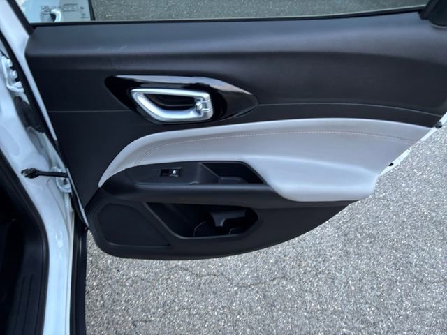 Used 2023 Jeep Compass Limited AWD/4WD image 18