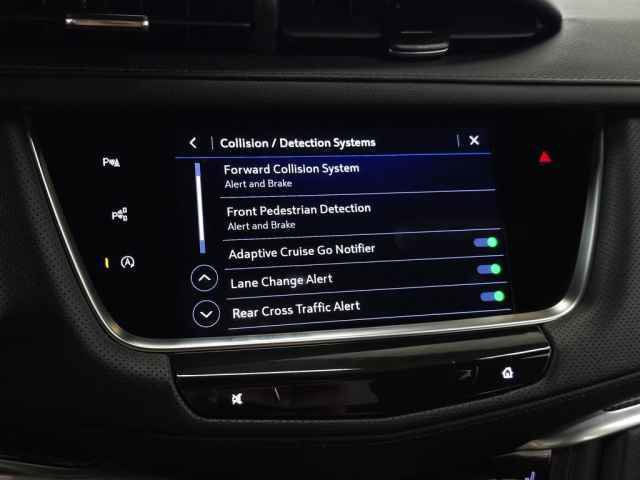 Certified 2024 Cadillac XT5 Sportv w/ Technology Package AWD/4WD image 31