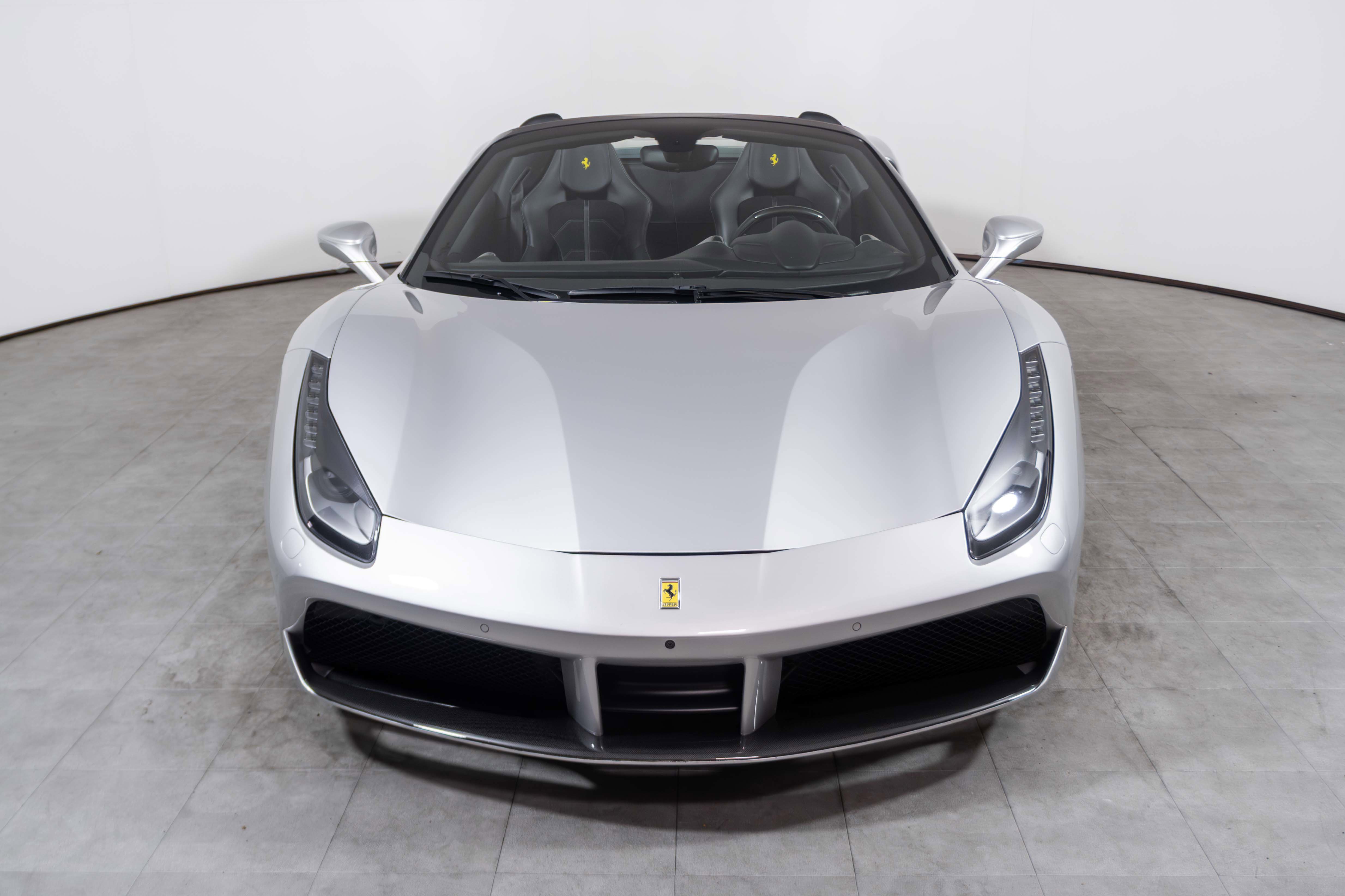 Used 2016 Ferrari 488 Spider image 2
