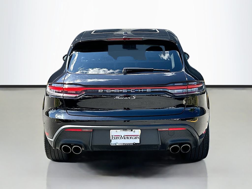 Certified 2023 Porsche Macan S AWD/4WD image 10