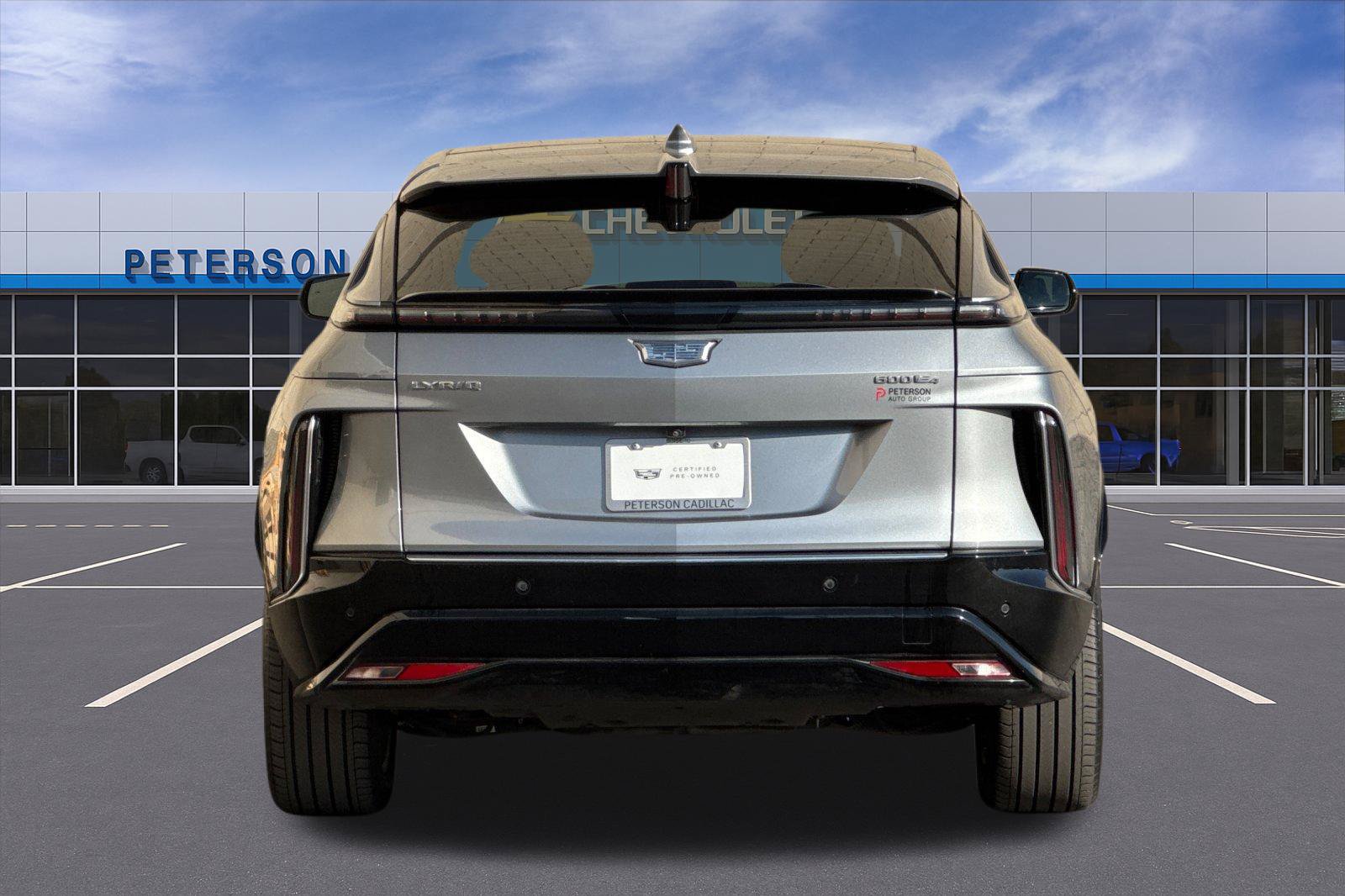 Used 2024 Cadillac Lyriq Luxury AWD/4WD image 5