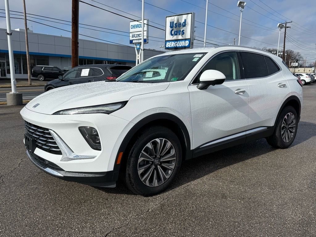 Used 2025 Buick Envision Preferred image 9