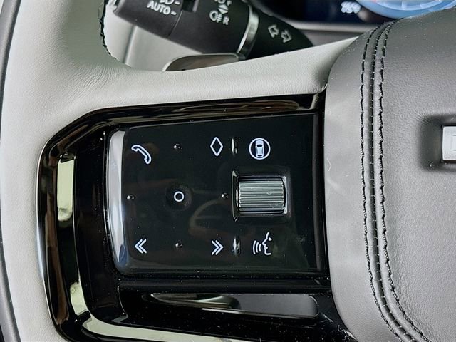 Used 2026 Land Rover Range Rover Velar Dynamic SE AWD/4WD image 10