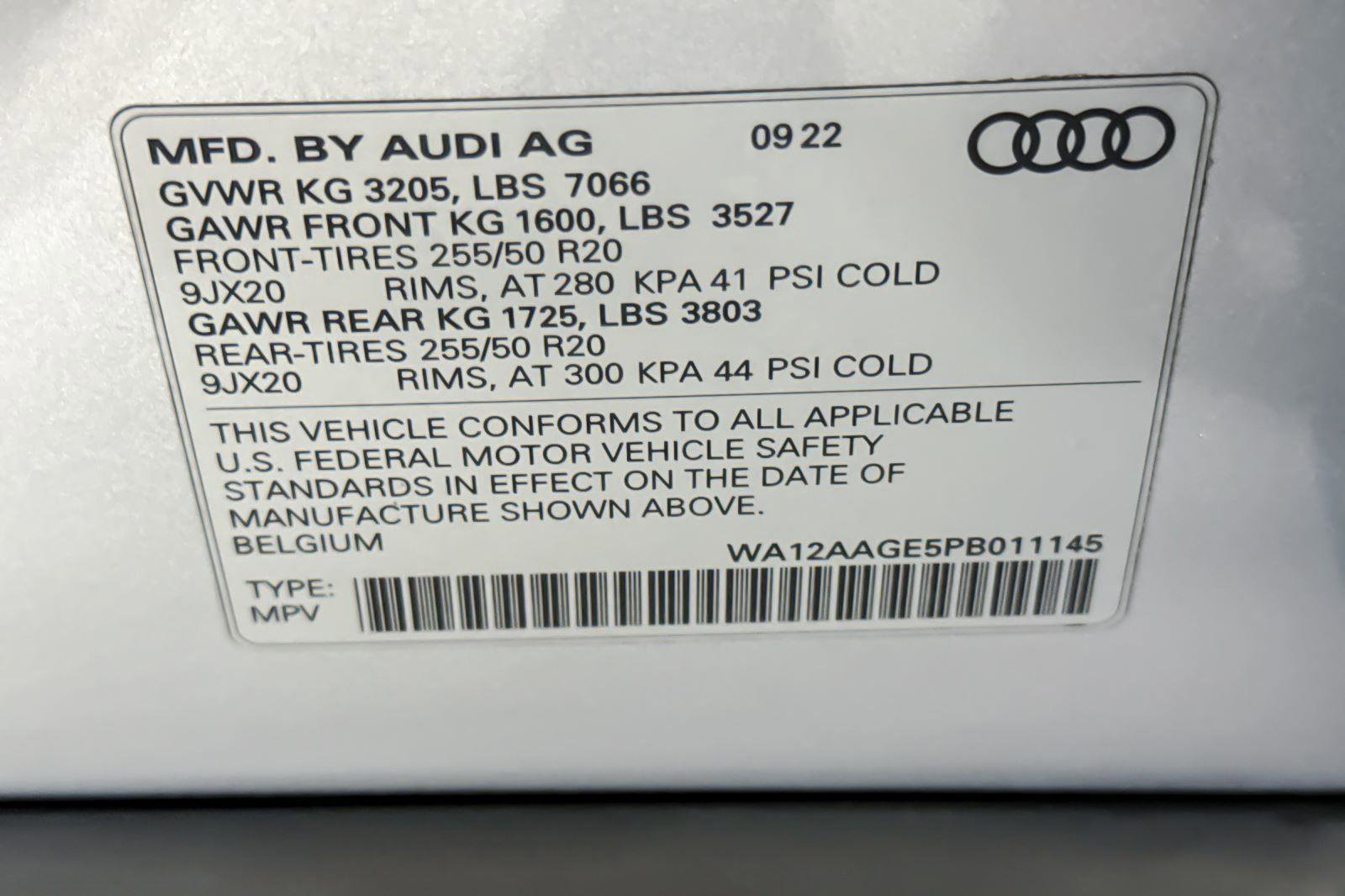 Certified 2023 Audi e-tron Premium Plus w/ Premium Plus Package image 29