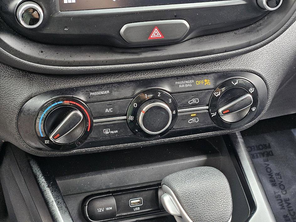 Used 2022 Kia Soul LX image 21