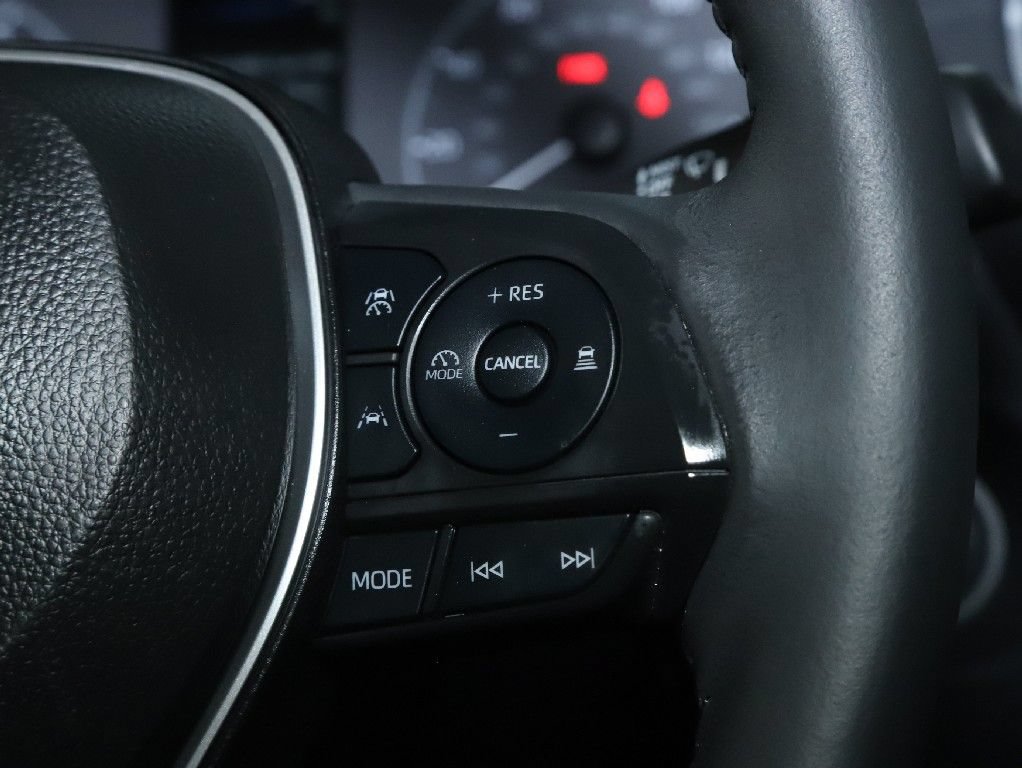 Used 2024 Toyota Corolla Cross LE FWD image 23