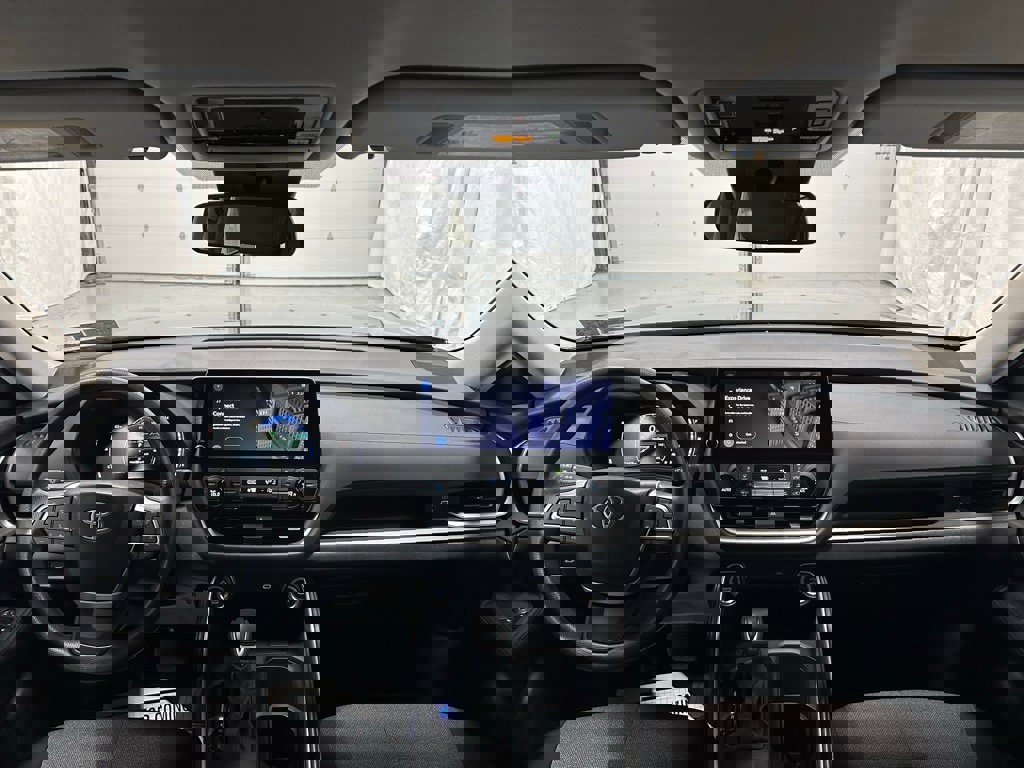 Used 2025 Toyota Grand Highlander AWD image 41