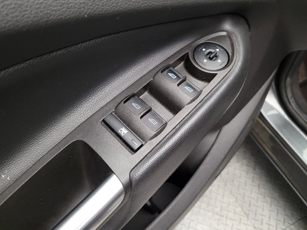 Used 2017 Ford Escape SE FWD image 27