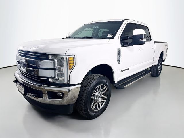 Used 2018 Ford F250 Lariat w/ Lariat Value Package AWD/4WD image 3