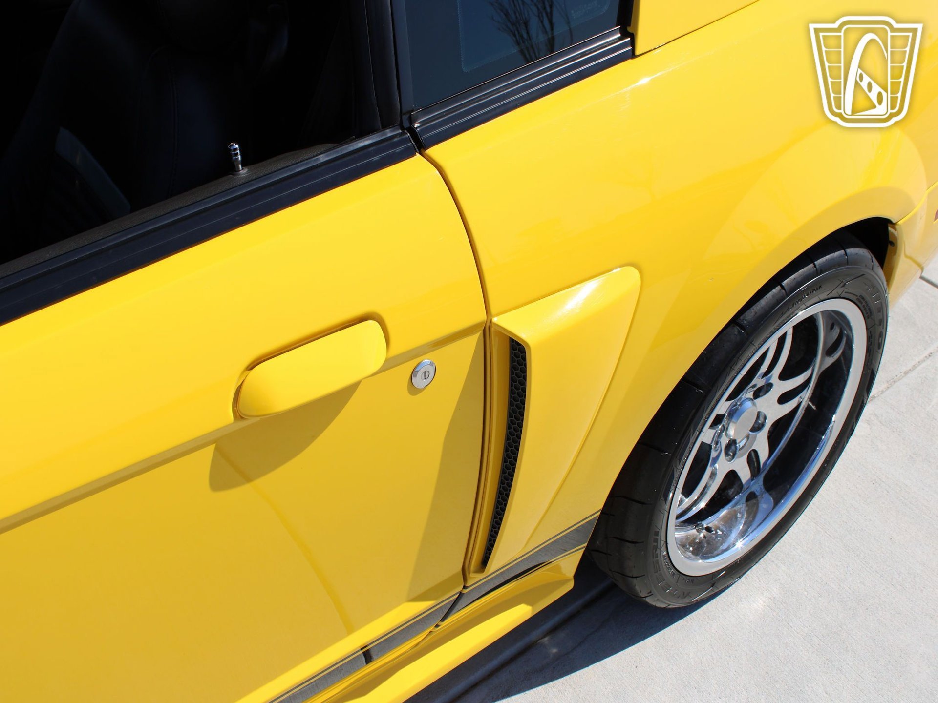 Used 2004 Ford Mustang Mach 1 image 23