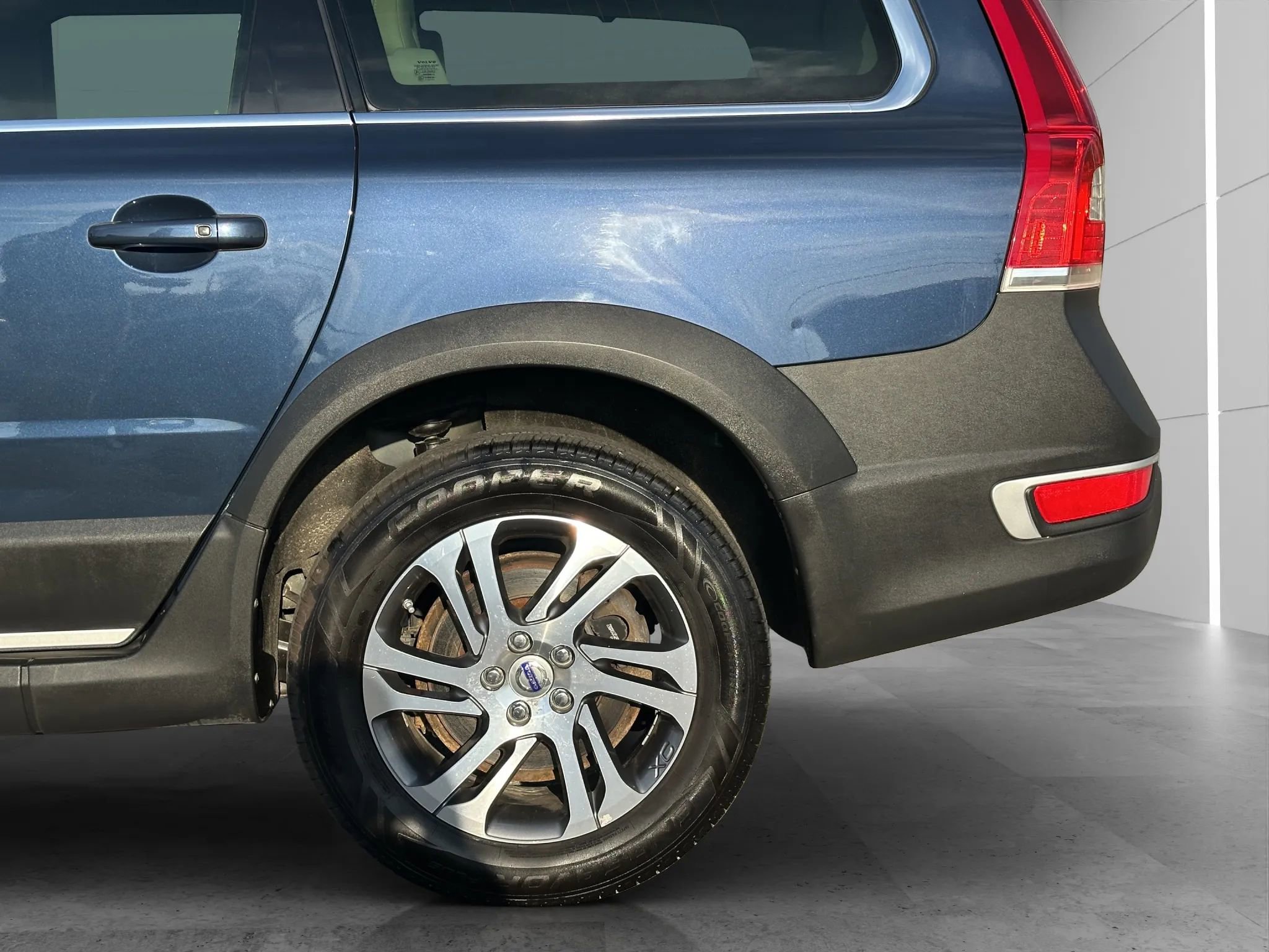 Used 2015 Volvo XC70 3.2 Premier image 23