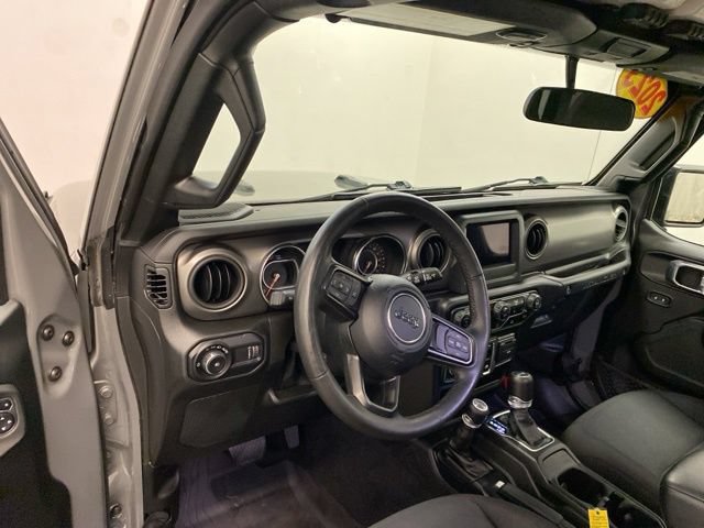 Used 2023 Jeep Wrangler Sport AWD/4WD image 8