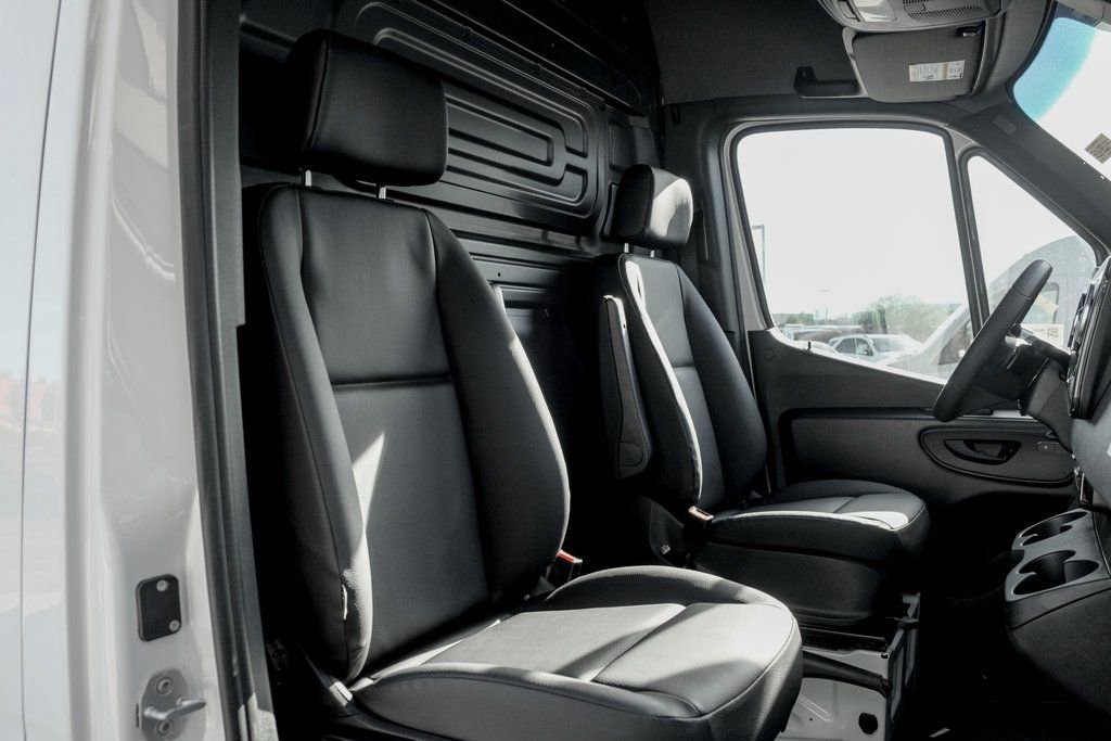 Used 2026 Mercedes-Benz Sprinter 2500 image 20