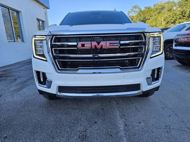 Used 2023 GMC Yukon XL SLT w/ SLT Luxury Package image 8