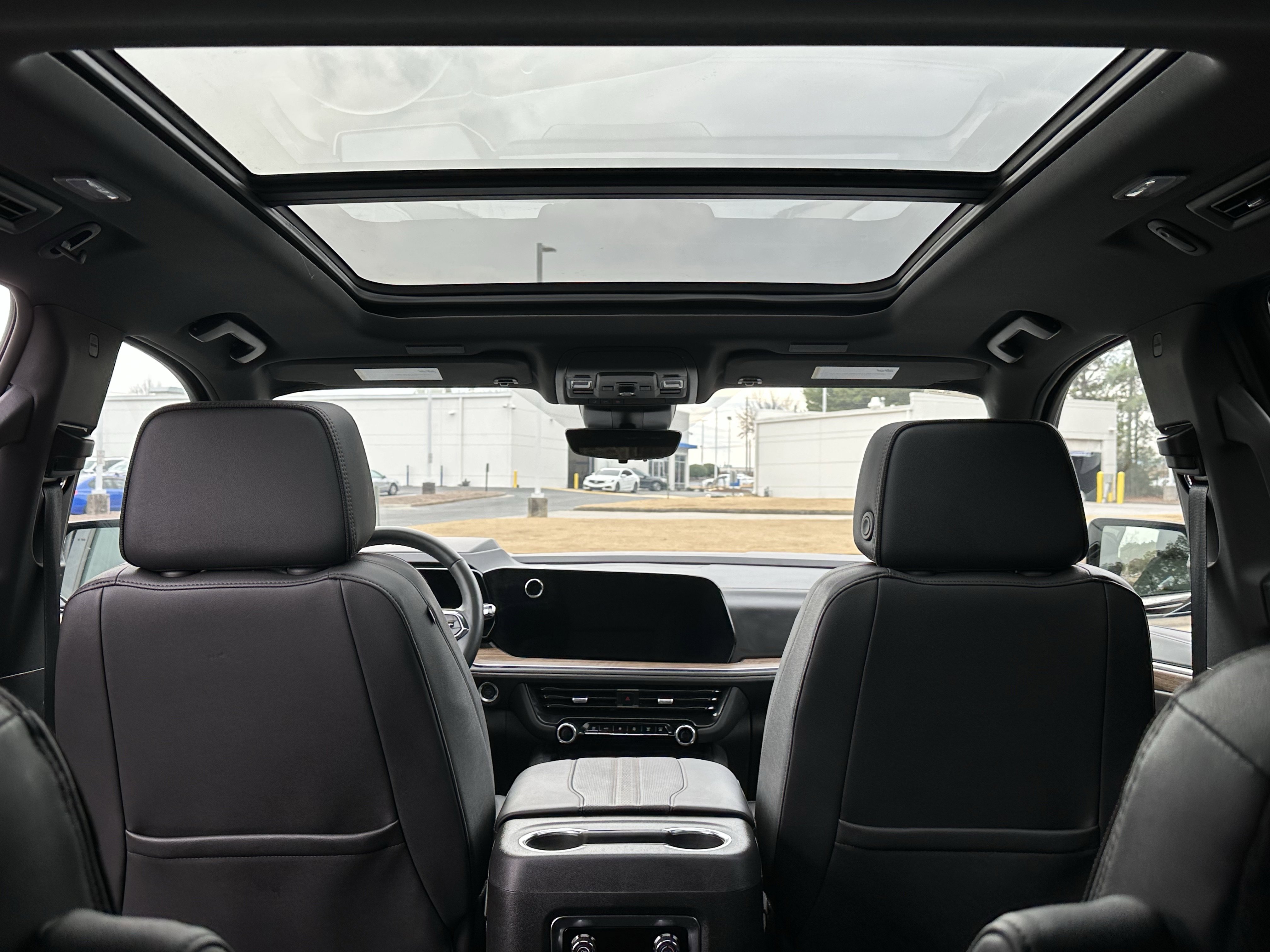 Used 2025 Chevrolet Suburban High Country w/ Sun And Tow Package image 44