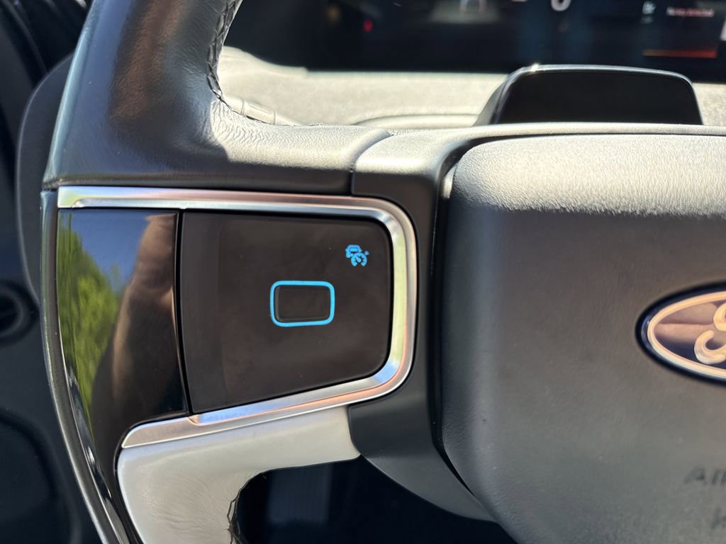 Used 2025 Ford Expedition Platinum w/ Driver's Package image 26